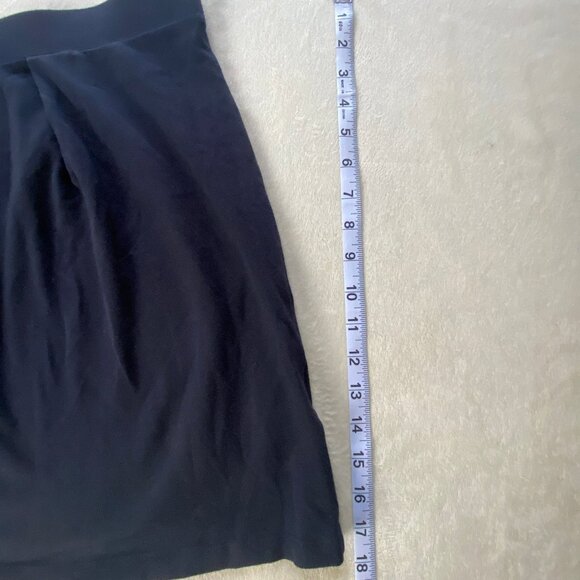 Tommy Hilfiger Black Soft Skirt EUC - Picture 5 of 5